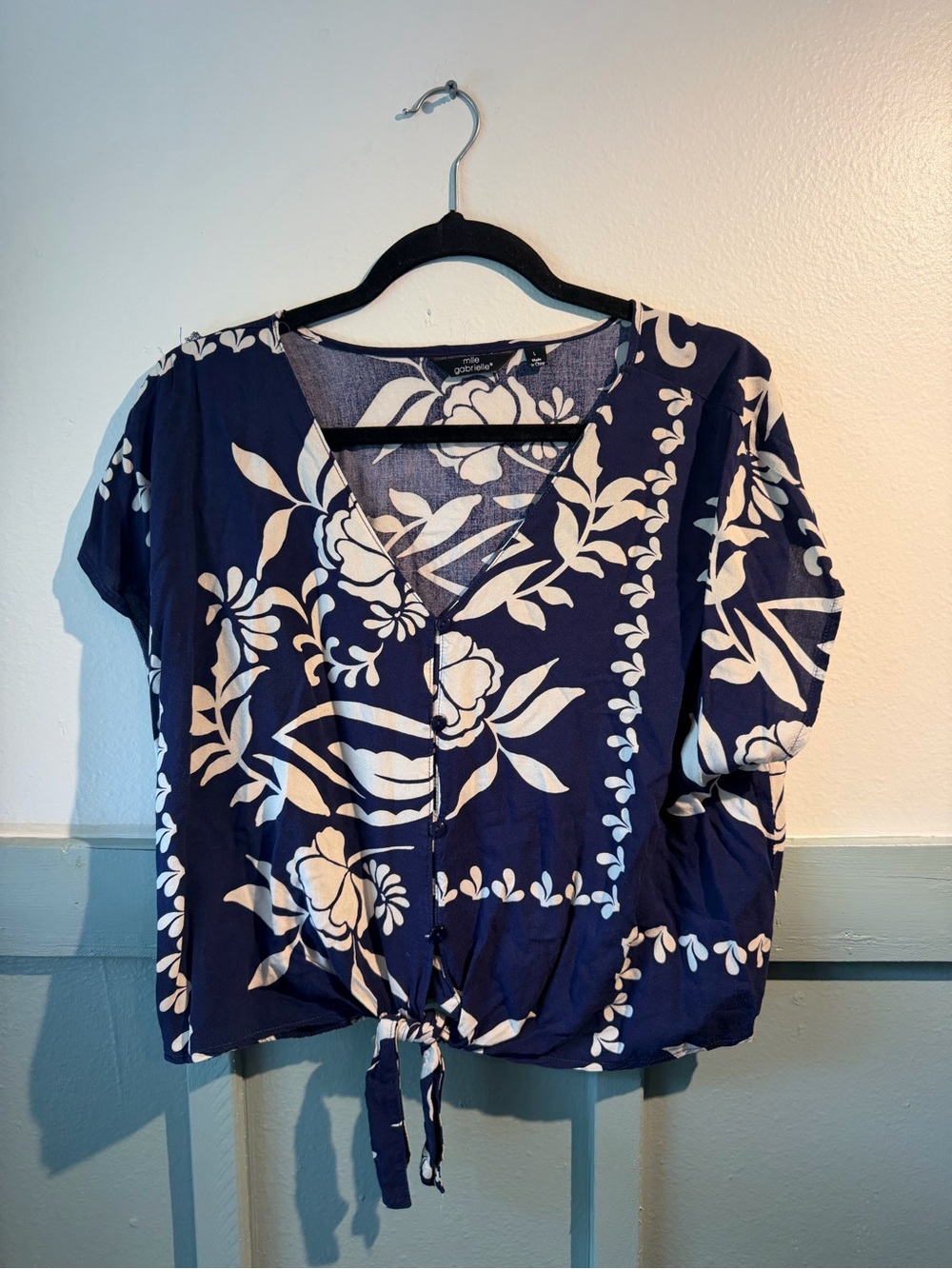 Mlle Gabrielle Navy & White Tie-Front Button Down Top